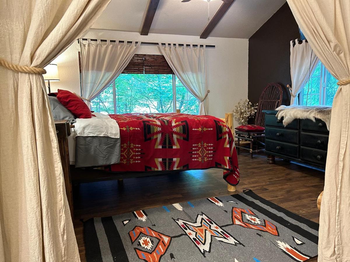 Cozy Bird House W Big Screen! Mount Hood Village Exterior photo