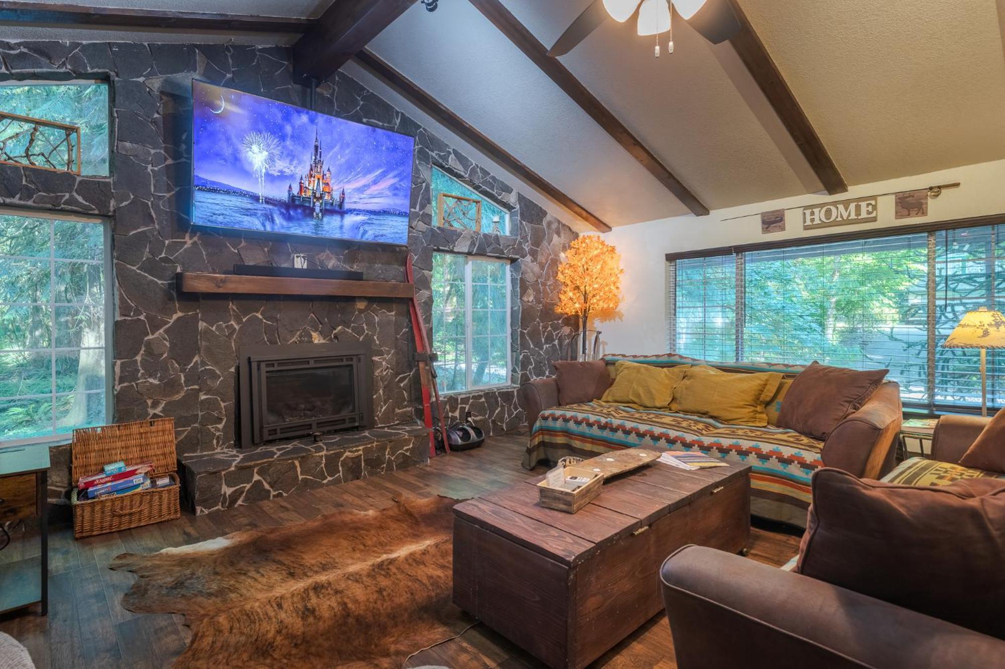 Cozy Bird House W Big Screen! Mount Hood Village Exterior photo